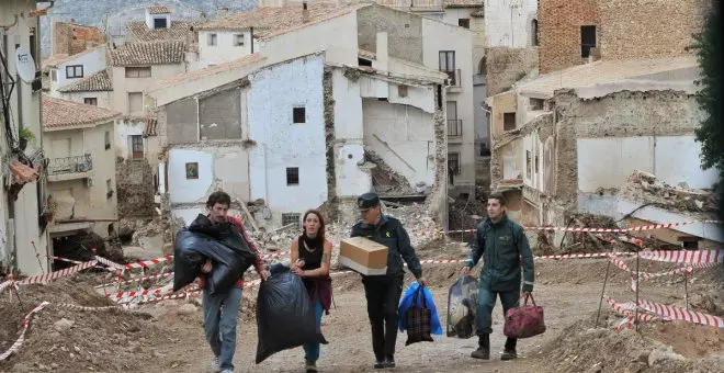 Permiten el acceso a sus viviendas a una treintena de vecinos de Letur para recoger enseres personales