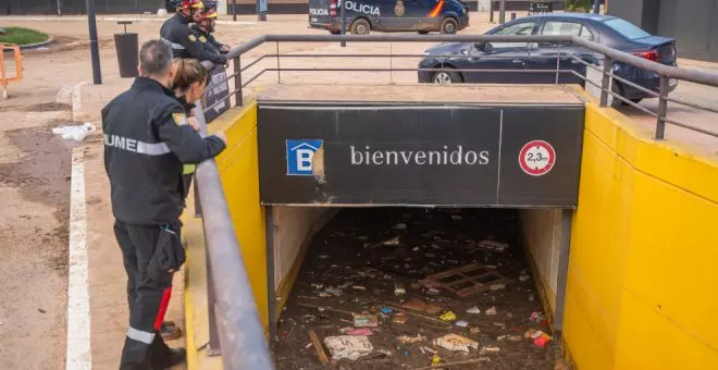 La Policía confirma que no hay víctimas en los primeros 50 vehículos inspeccionados en el parking del Bonaire