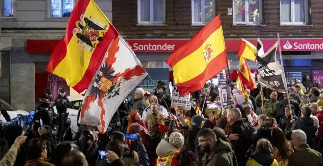 El Gobierno evalúa si la manifestación de los fascistas en Ferraz incumplió la Ley de Memoria Histórica