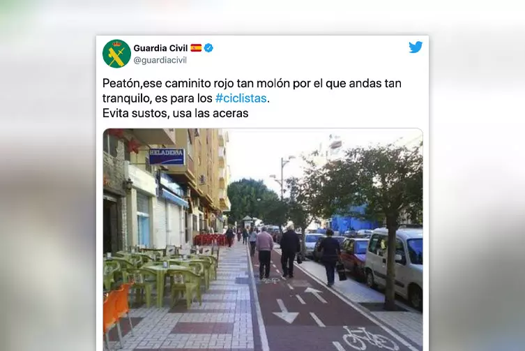 Twitter: The advice of the Civil Guard on using the sidewalks that has pissed off many tweeters: “What sidewalk?”