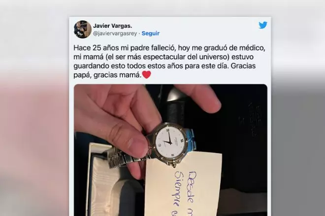 El emocionante tuit de un joven con el regalo de su padre fallecido hace 25  años que su madre le dio por su graduación: 