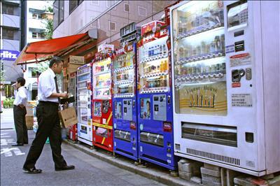 Engañar a una máquina de tabaco Japonesa