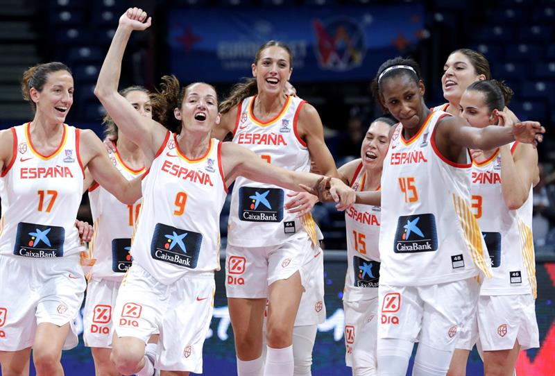 Agente de mudanzas colonia nariz Selección femenina de baloncesto: La selección española femenina de  baloncesto sella el pase a semifinales con una lección defensiva | Público