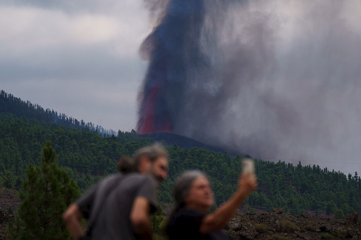 Volcán en erupción en La Palma, últimas noticias, en directo | Público