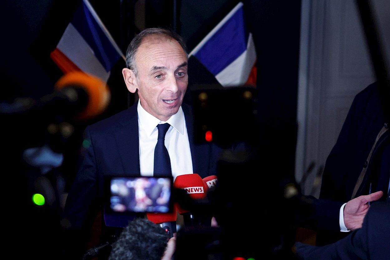 Éric Zemmour, the “French Trump”, joins the race for the Elysee at its worst