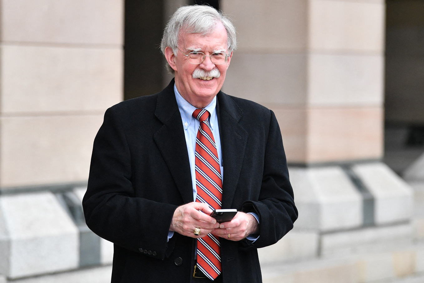 ¿Cuánto mide John Bolton? 62cff46264e3b