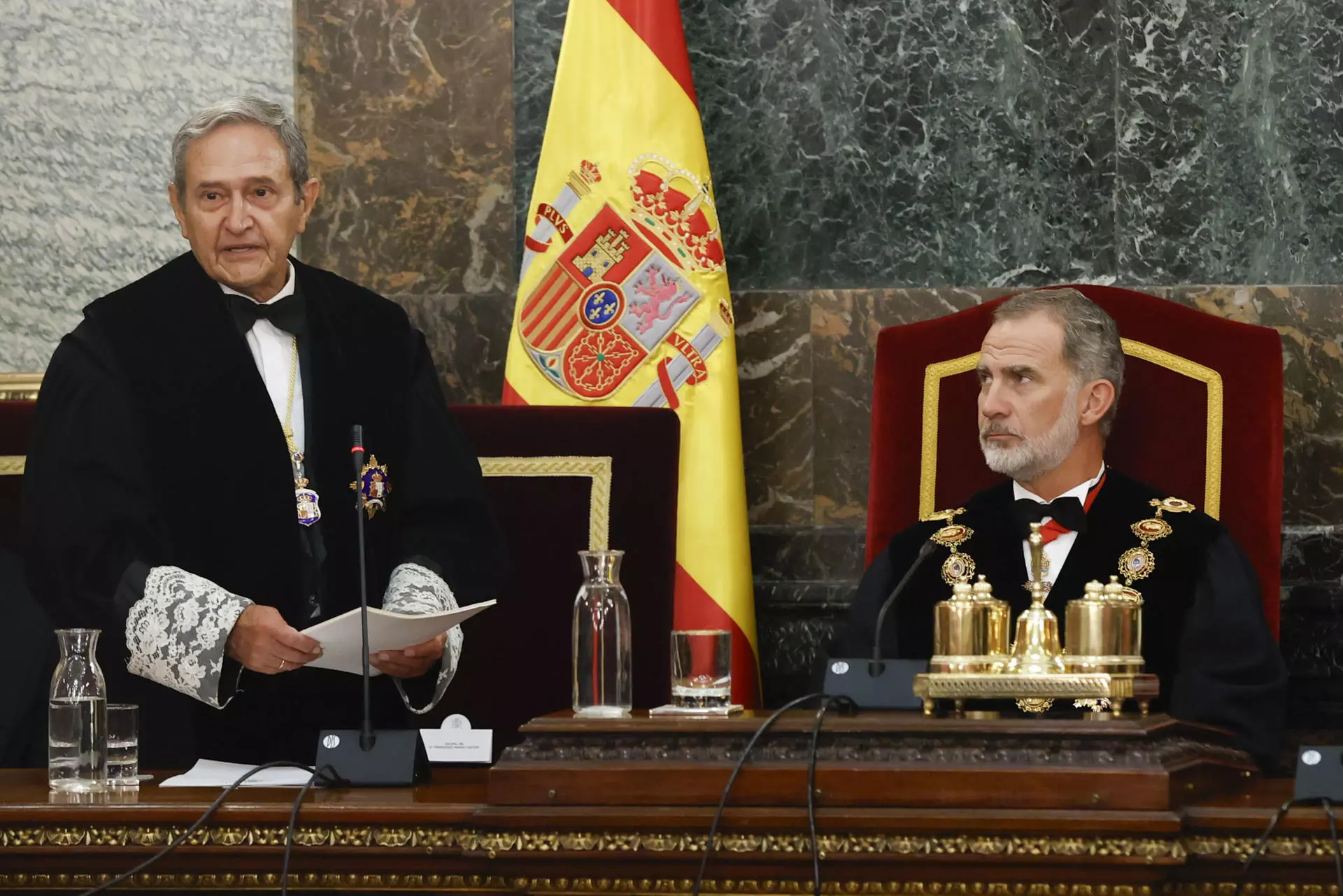 El rey Felipe VI escucha el discurso del presidente interino del Tribunal Supremo, Francisco Marín Castán, durante el acto de apertura del Año Judicial 2023-2024 el 7 de septiembre de 2023. — Juan Carlos Hidalgo / EFE