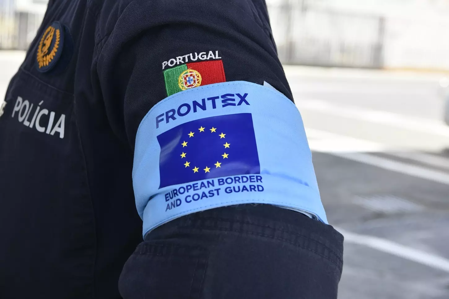 Un solicitante de asilo vs. Frontex: por primera vez una víctima del  sistema migratorio denuncia a la agencia | Público