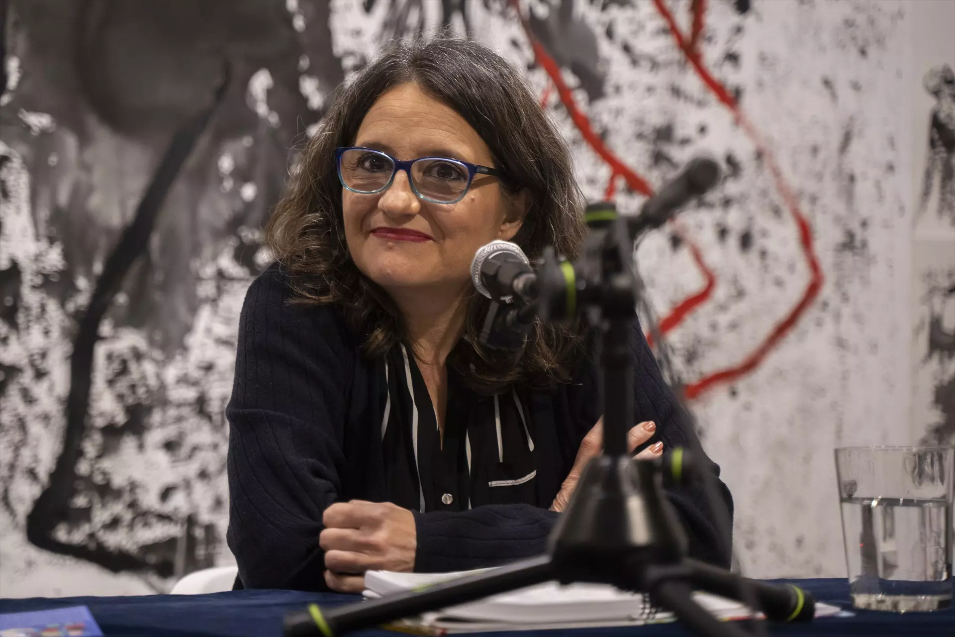 La exvicepresidenta valenciana Mónica Oltra interviene en un debate en València, el 29 de noviembre de 2022,. — Jorge Gil / EUROPA PRESS