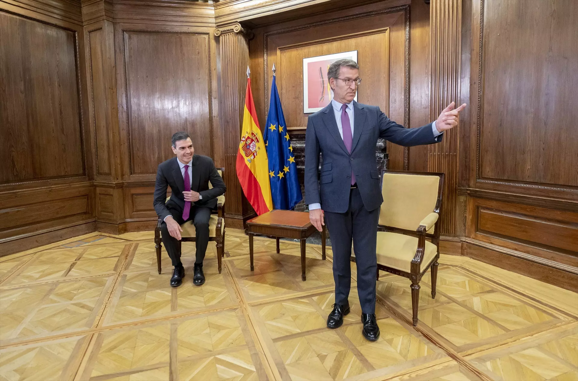 Pedro Sánchez y Alberto Núñez Feijóo, en su último encuentro, el 23 de diciembre de 2023. — Alberto Ortega / Europa Press