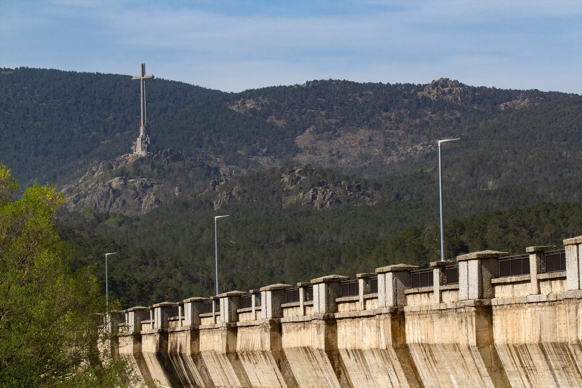 La cruz del Valle de Cuelgamuros, en una imagen de archivo. — Rafael Bastante / Europa Press