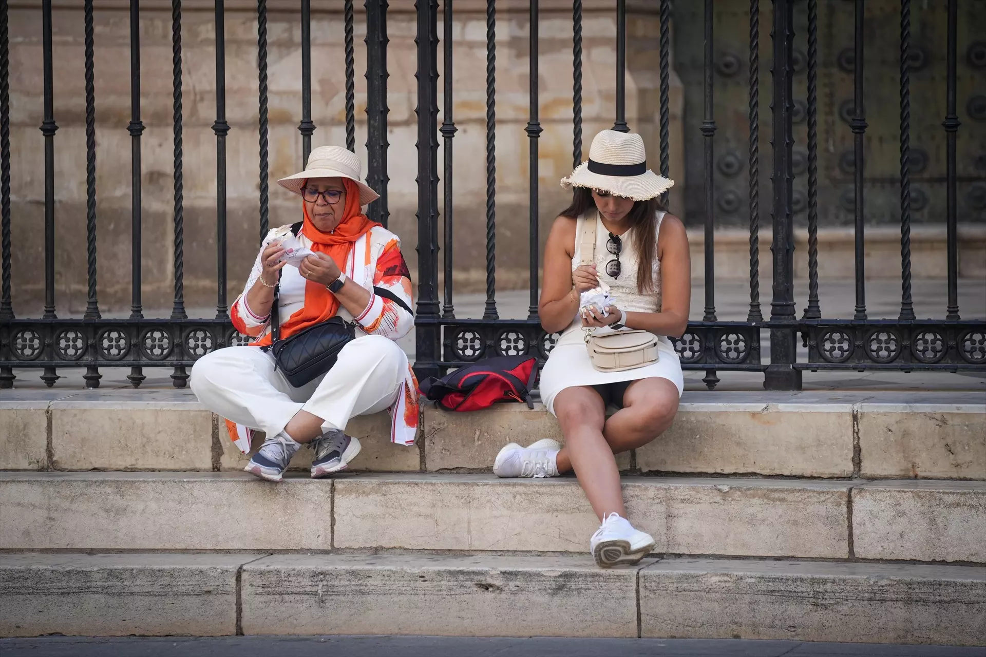 La ola de calor se extiende a nueve comunidades con máximas de 42 a 44ºC