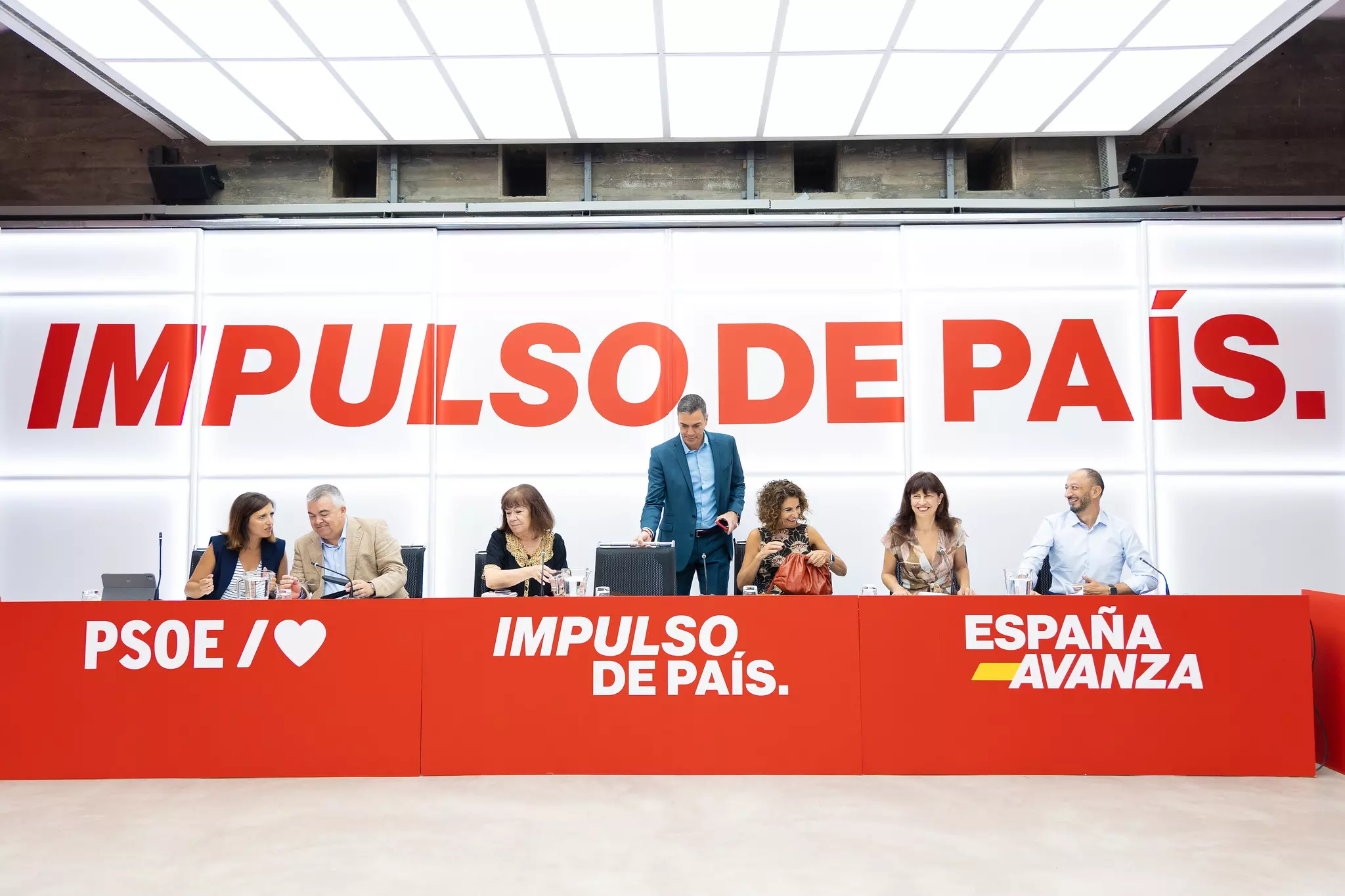 El presidente del Gobierno y secretario general del PSOE, Pedro Sánchez, llega a la Ejecutiva Federal de su partido el pasado lunes en Ferraz. — Eva Ercolanese / PSOE