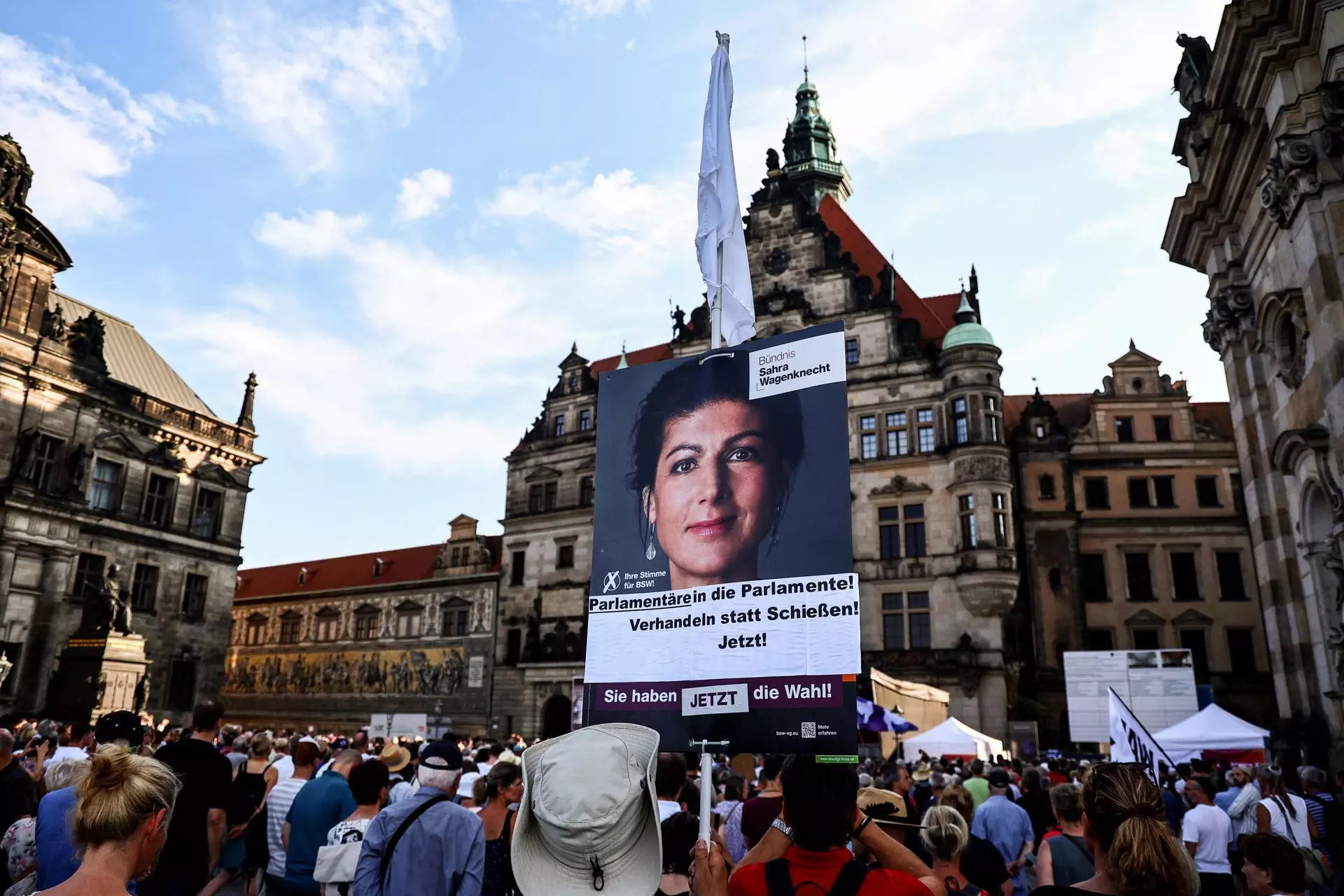 Manifestación en apoyo a Sahra Wagenknecht antes de las elecciones en Turingia y Sajonia. — FILIP SINGER / EFE