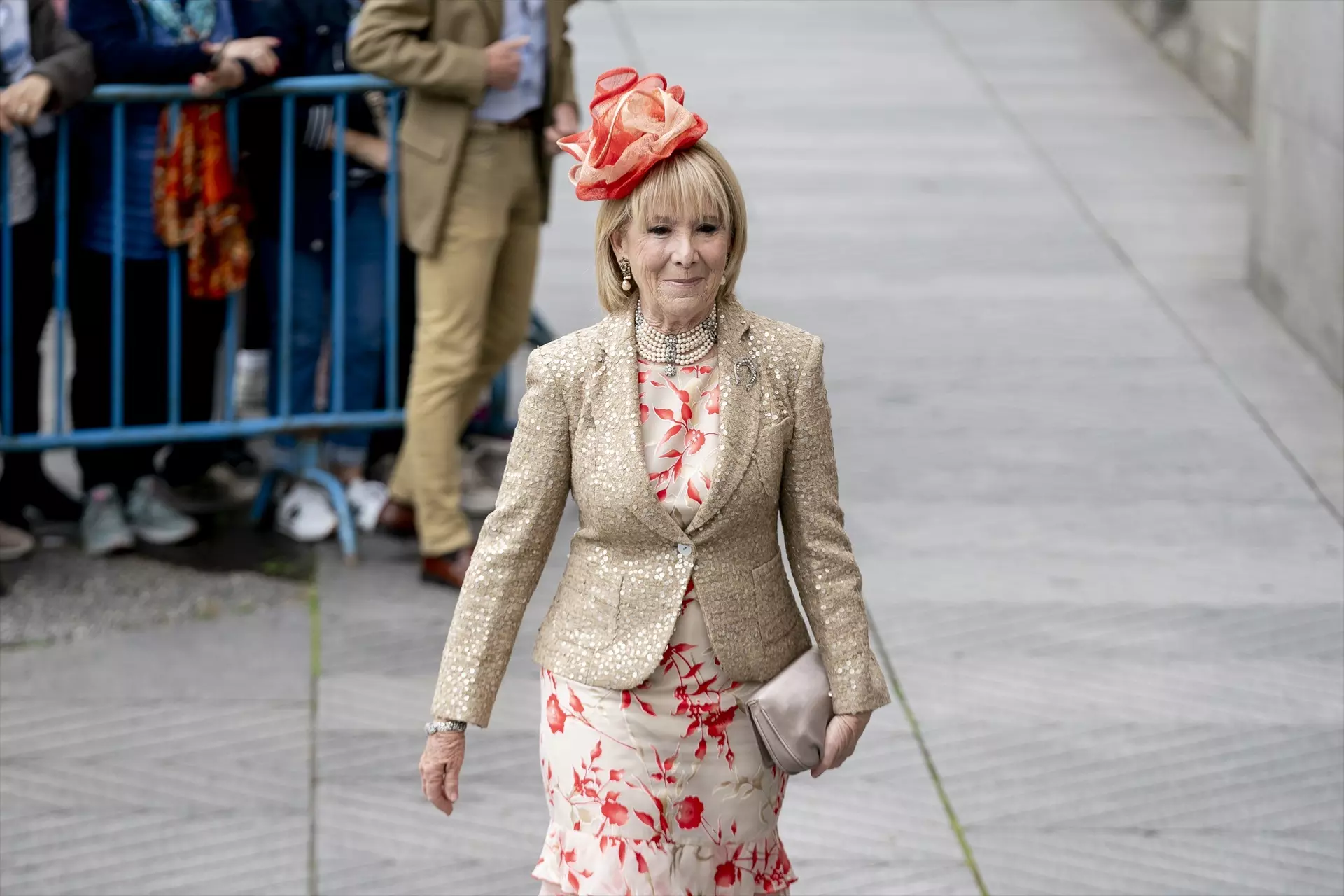 La expresidenta de la Comunidad de Madrid, Esperanza Aguirre, a su llegada a la boda del alcalde de Madrid, el 6 de abril de 2024. — A. Pérez Meca / EUROPA PRESS