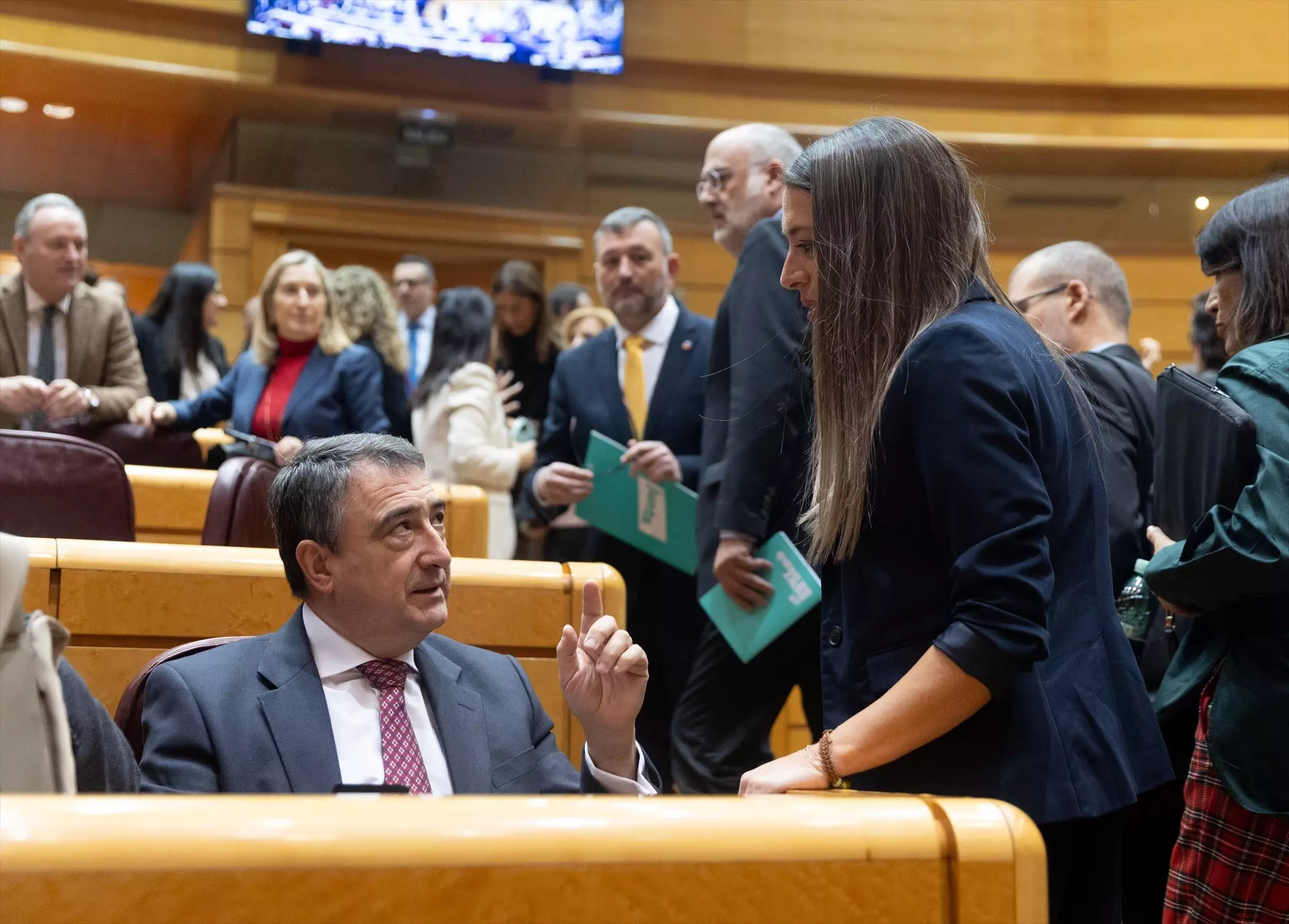 Aitor Esteban, portavoz del PNV en el Congreso, junto con Míriam Nogueras, portavoz de Junts per Catalunya en el Congreso. — Eduardo Parra / Europa Press