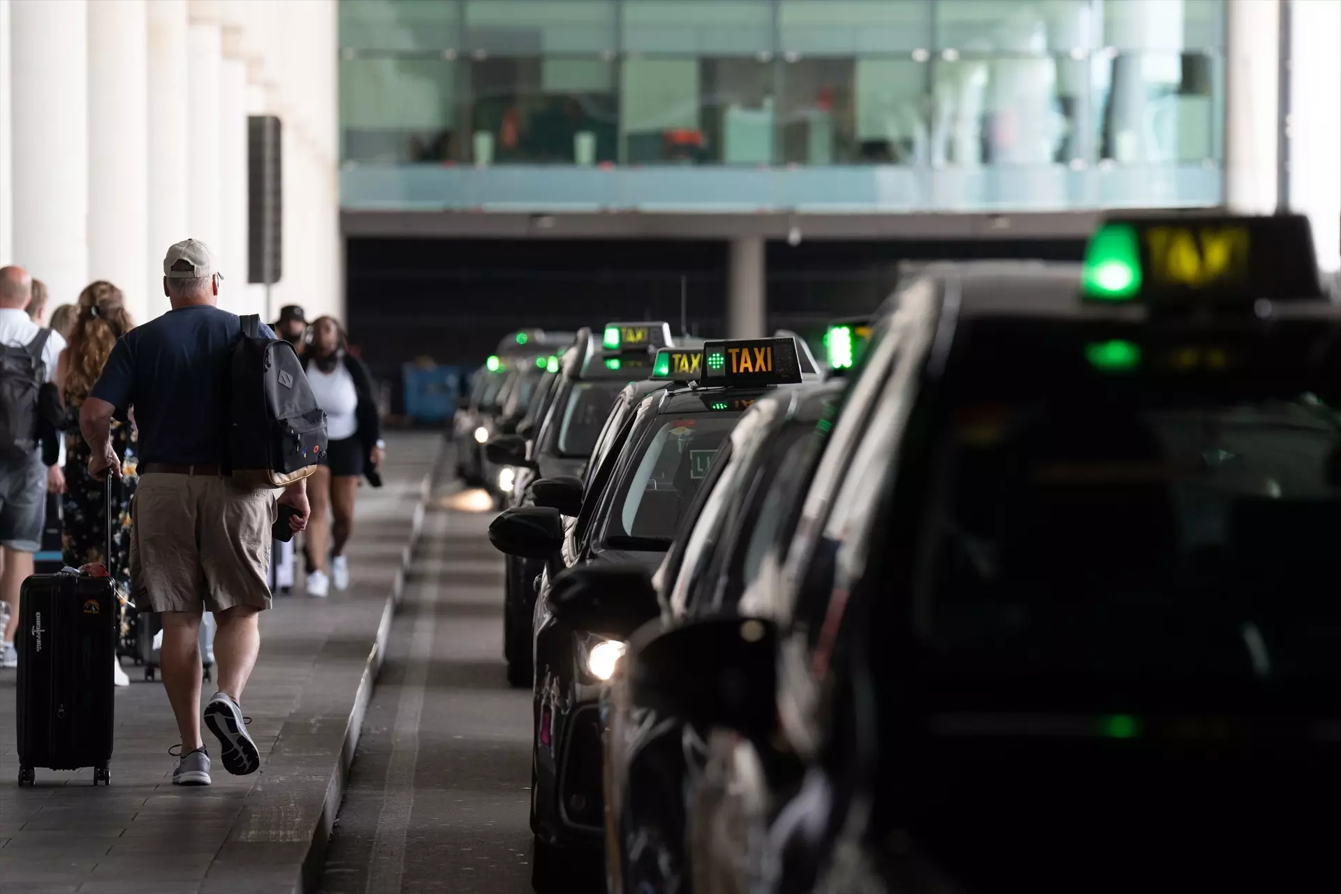 Una caravana de taxis. — David Zorrakino / Europa Press