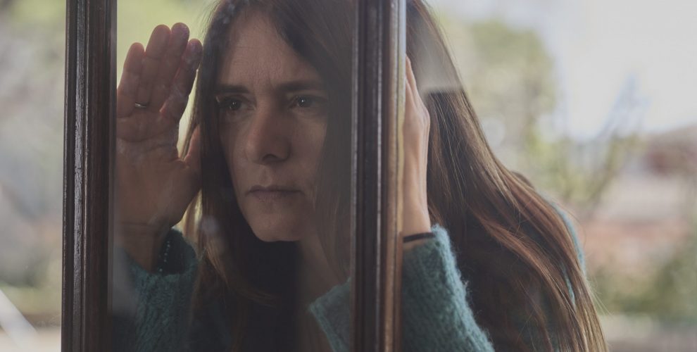 Un fotograma de Eva Santolaria, como Yolanda, en la segunda temporadad de 'Todos Mienten'. Foto: Movistar Plus+