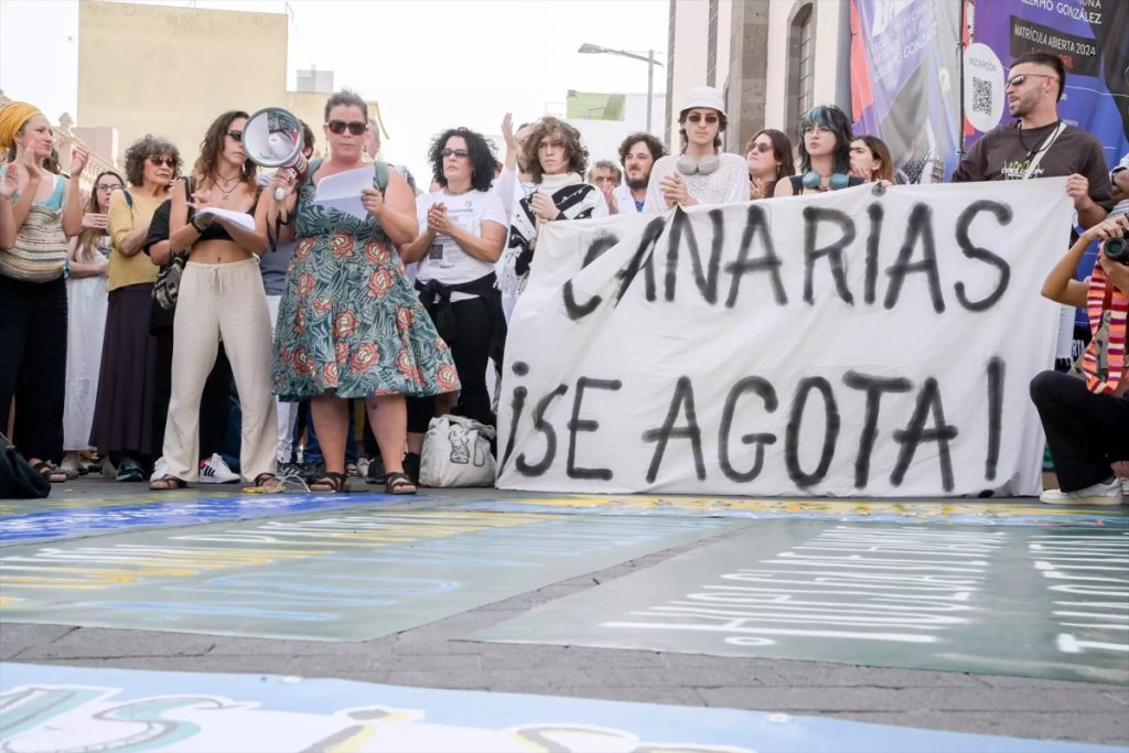 Manifestación contra el turismo en Canarias - Público